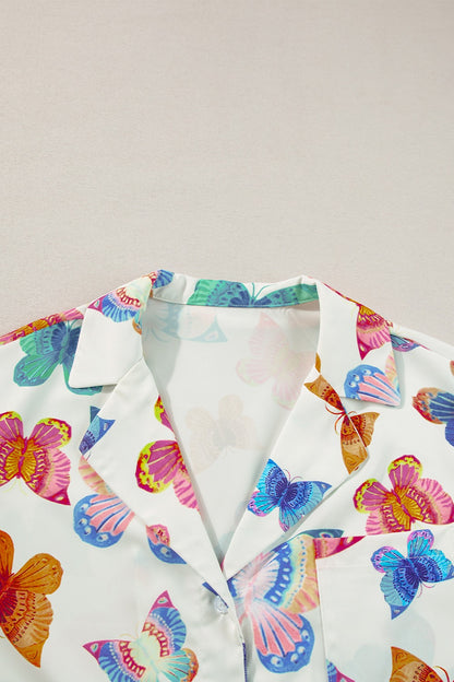 Set aus Oberteil und Shorts mit halblangen Ärmeln und Schmetterlingsmotiv