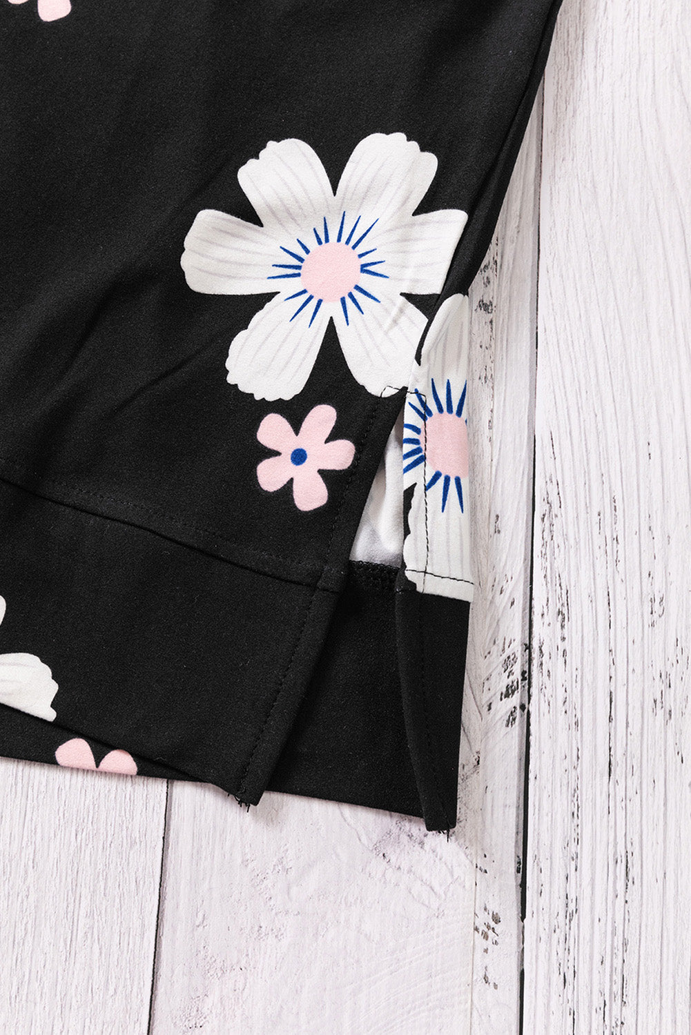 Tanktop mit Rundhalsausschnitt und Seitenschlitz