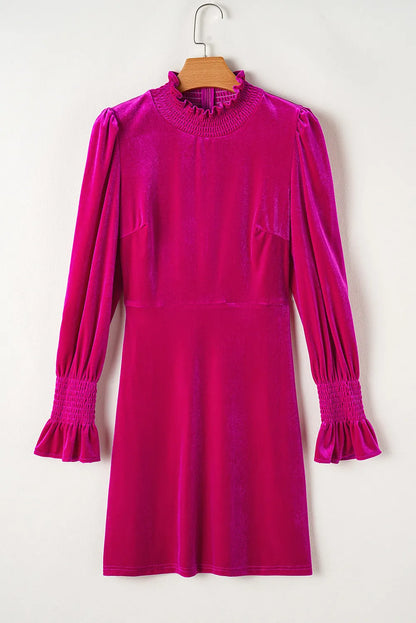 Minikleid mit Stehkragen und Volantärmeln