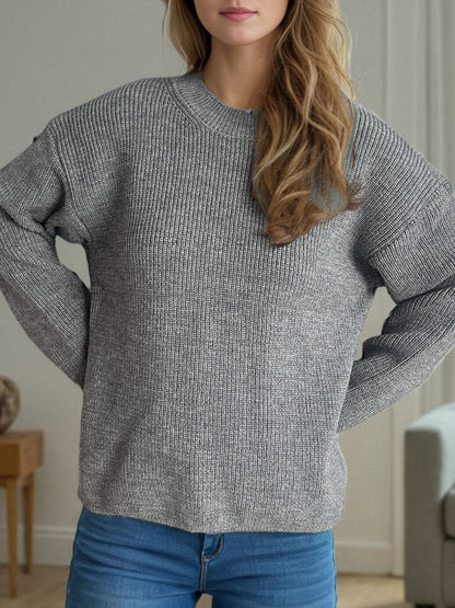 Einfarbiger Pullover mit Rundhalsausschnitt und langen Ärmeln