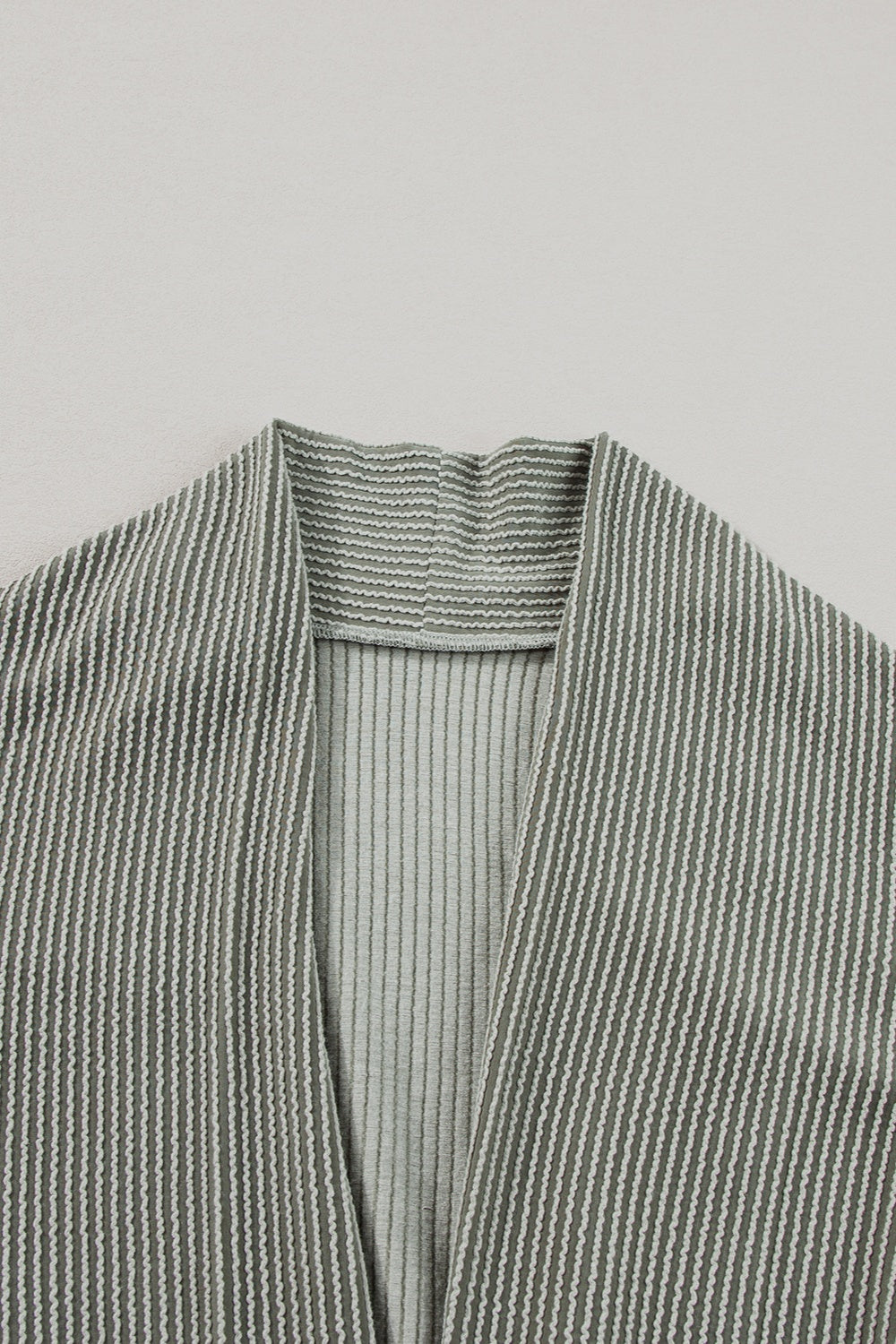 Strukturiertes, langärmliges Cover-Up mit offener Vorderseite