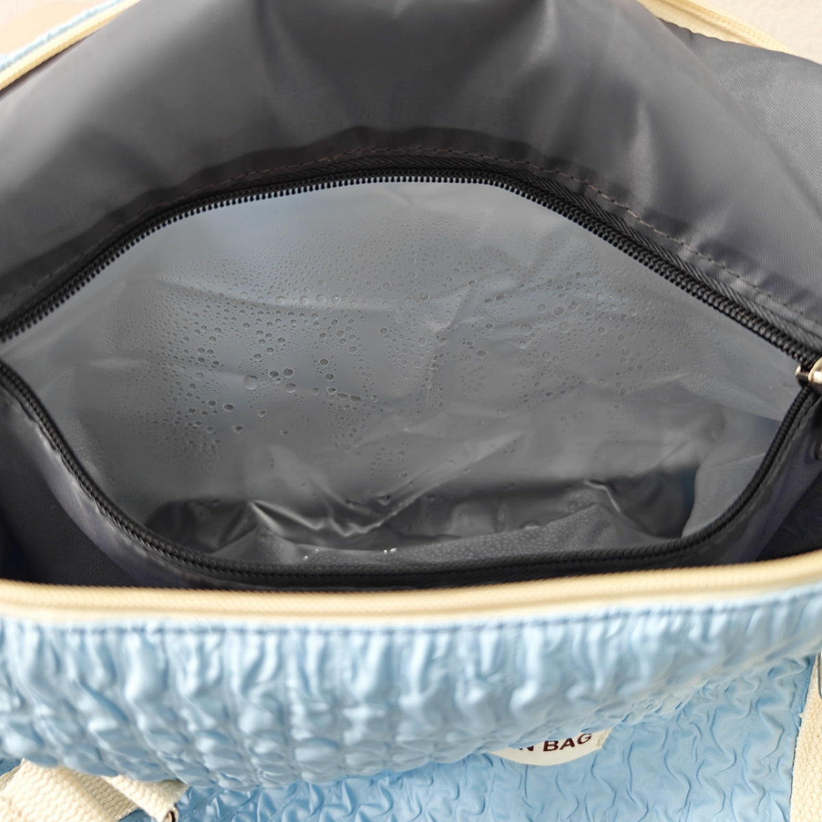 Reisetasche aus strukturiertem Nylon