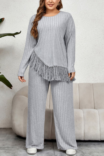 Set aus Oberteil und Hose mit Quastensaum in Übergröße