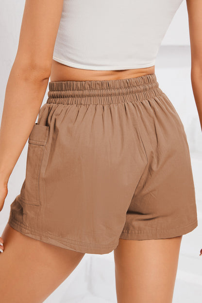 Shorts mit gesmoktem Bund, Kordelzug und Taschen