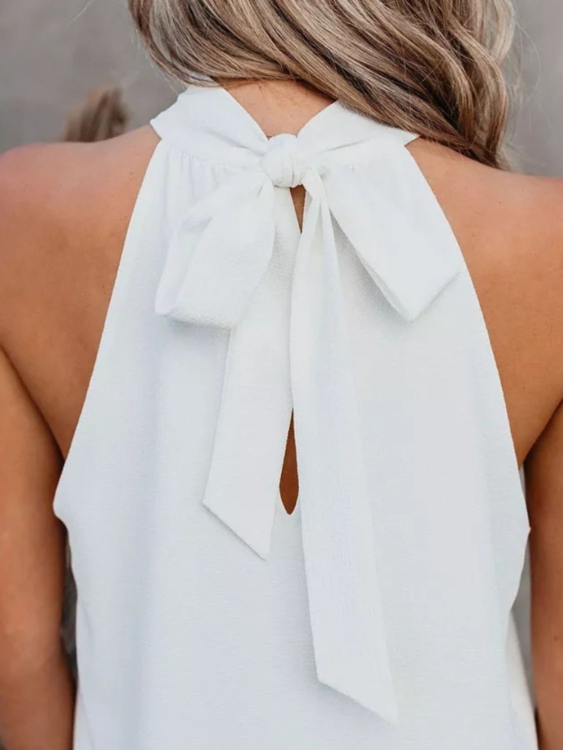 Mandy Tanktop mit Cutout und griechischem Ausschnitt