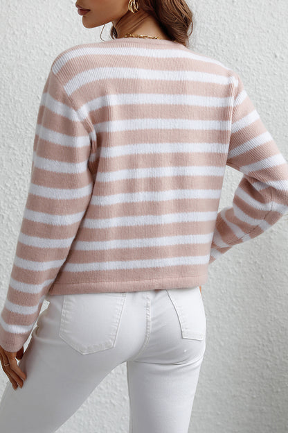 Gestreifte Strickjacke mit langen Ärmeln und Knopfleiste