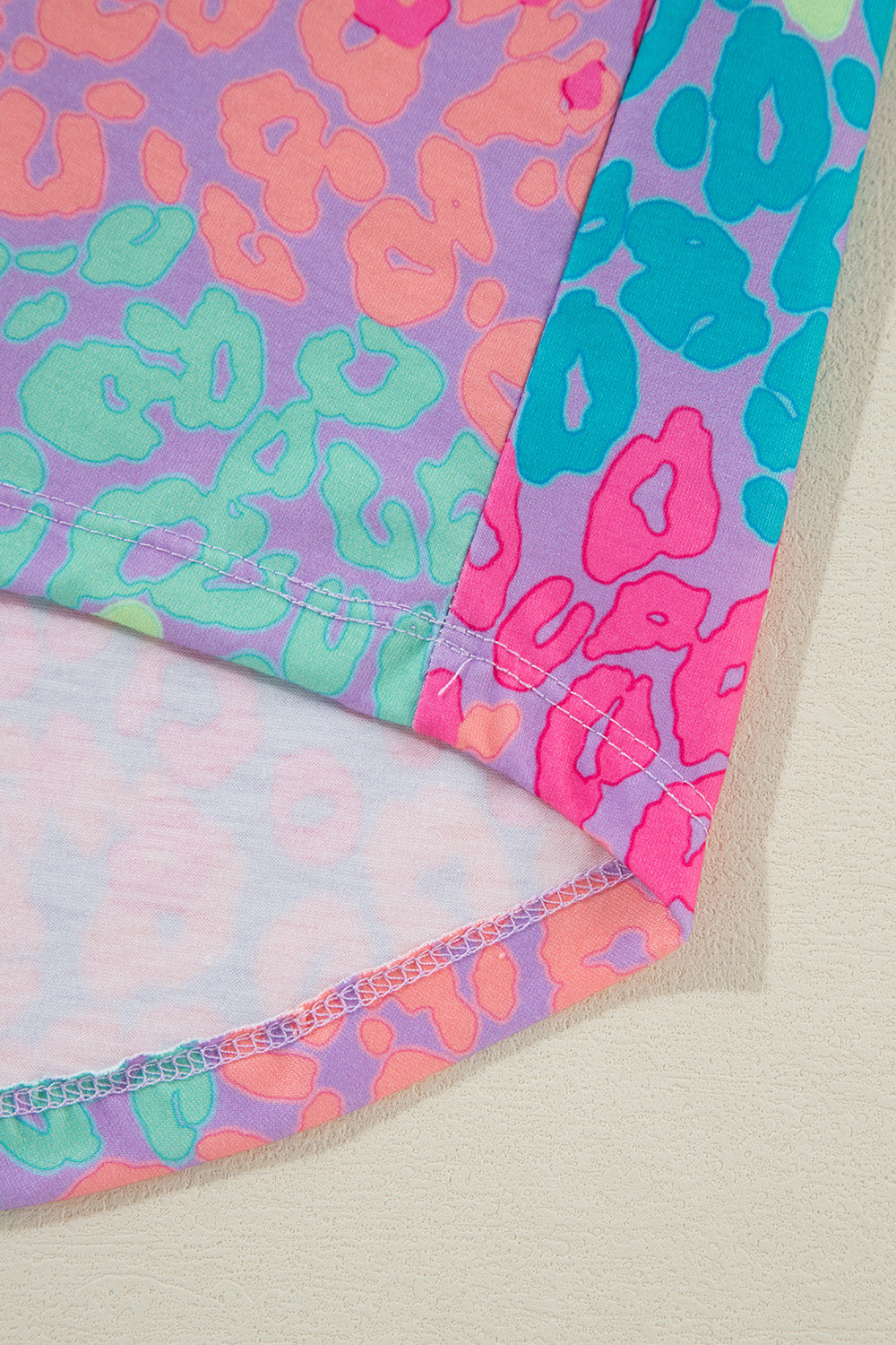 Plus Size Bluse mit Leopardenmuster und langen Ärmeln