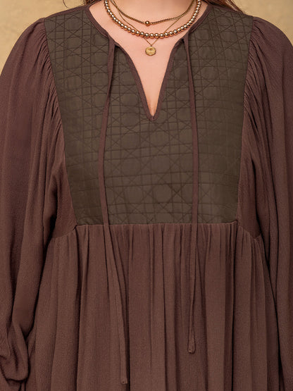 Bluse mit Ballonärmeln und Bindeband am Hals in Übergröße