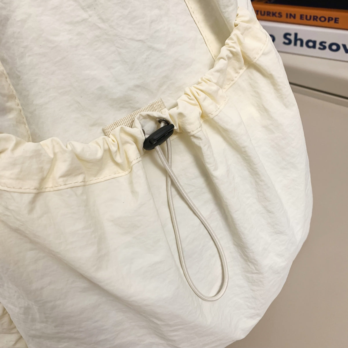 Rucksack aus Nylon mit Kordelzug