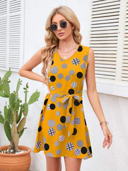 Kleid mit V-Ausschnitt und Polka Dot-Muster