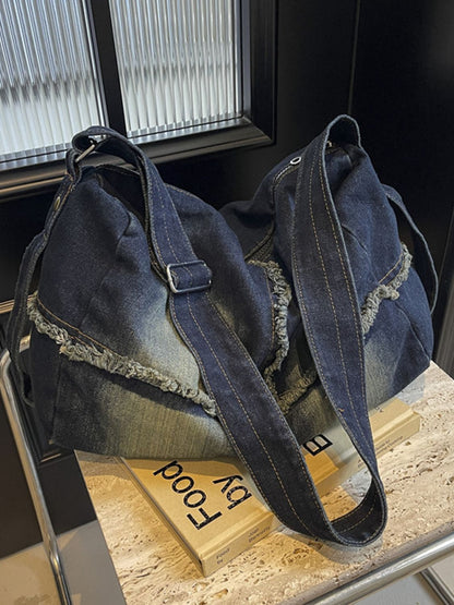 Umhängetasche mit Farbverlauf und ungesäumtem Saum