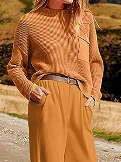 Set aus Strickoberteil und Jogginghose