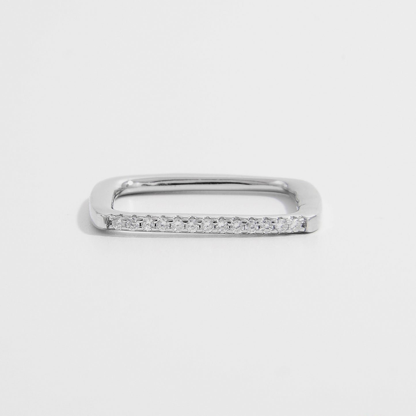 Quadratischer Ring aus 925er Sterlingsilber mit Zirkonia