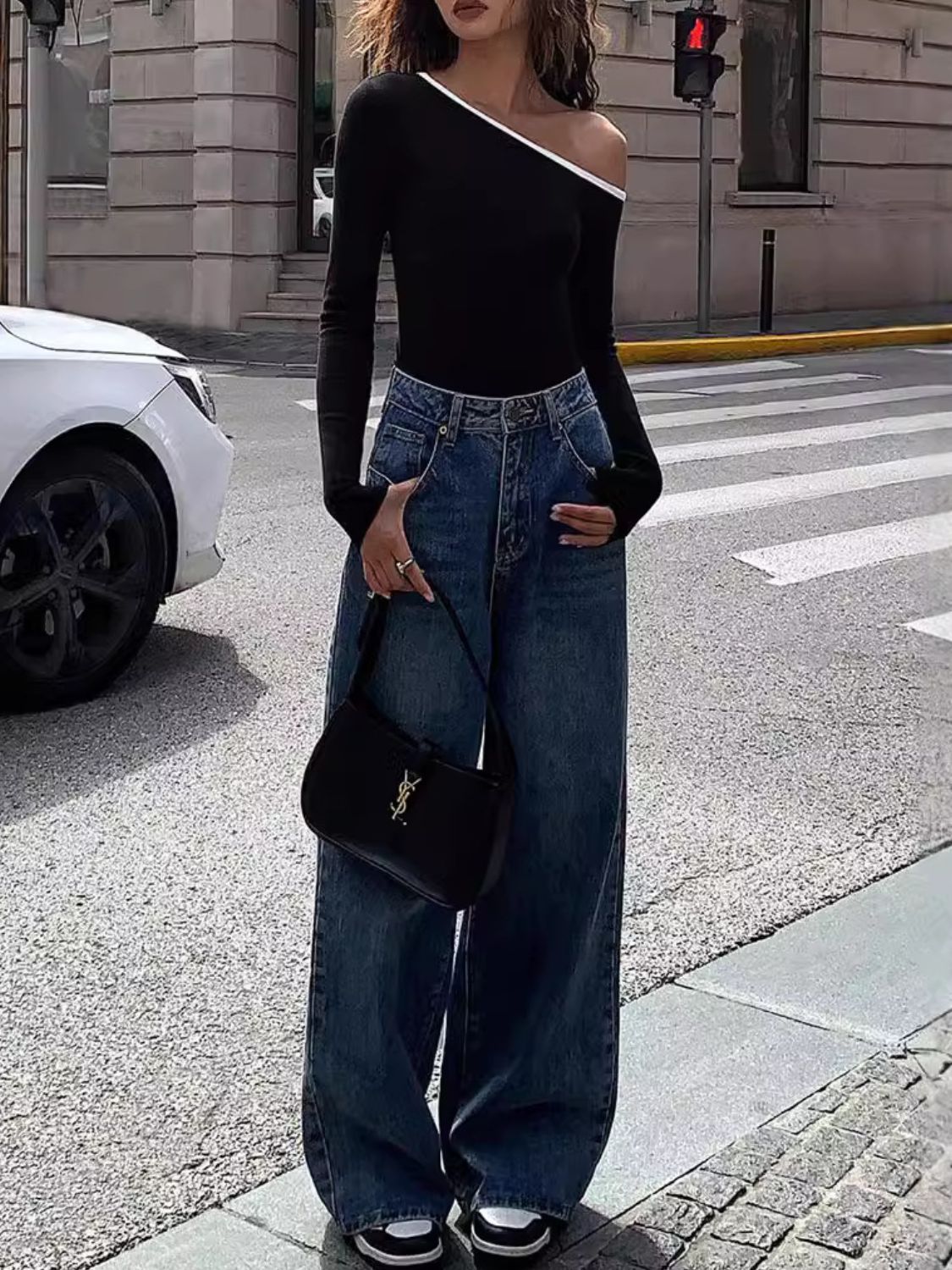 Langarm-T-Shirt mit Kontrastbesatz und One-Shoulder-T-Shirt