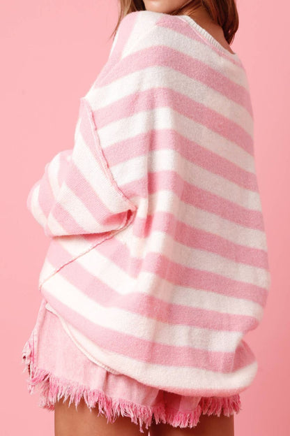 Langärmliger Pullover mit sichtbaren Nähten und Rundhalsausschnitt