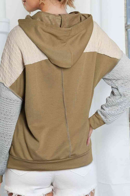 Sweatshirt mit Kordelzug und Spleißen