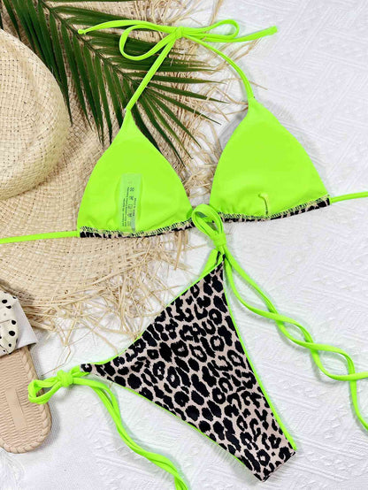 Bikini-Set mit Neckholder und seitlicher Schnürung im Leopardenmuster