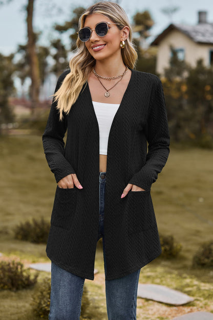 Langärmliger Cardigan mit Zopfmuster und Tasche