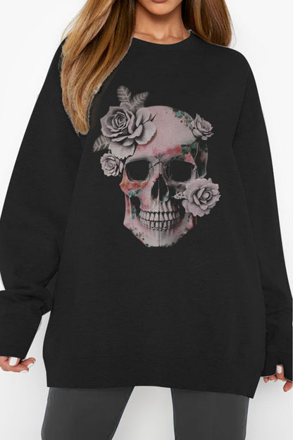 Simply Love – Simply Love – Sweatshirt mit überschnittener Schulter und Totenkopf-Grafik in voller Größe