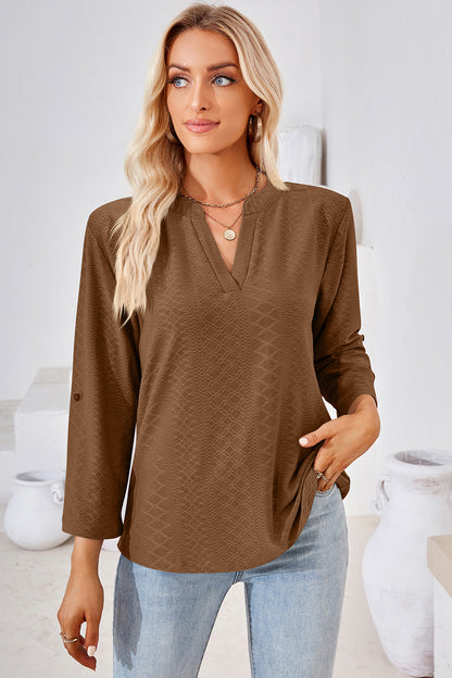 T-Shirt mit gekerbten Ärmeln und Rolllasche