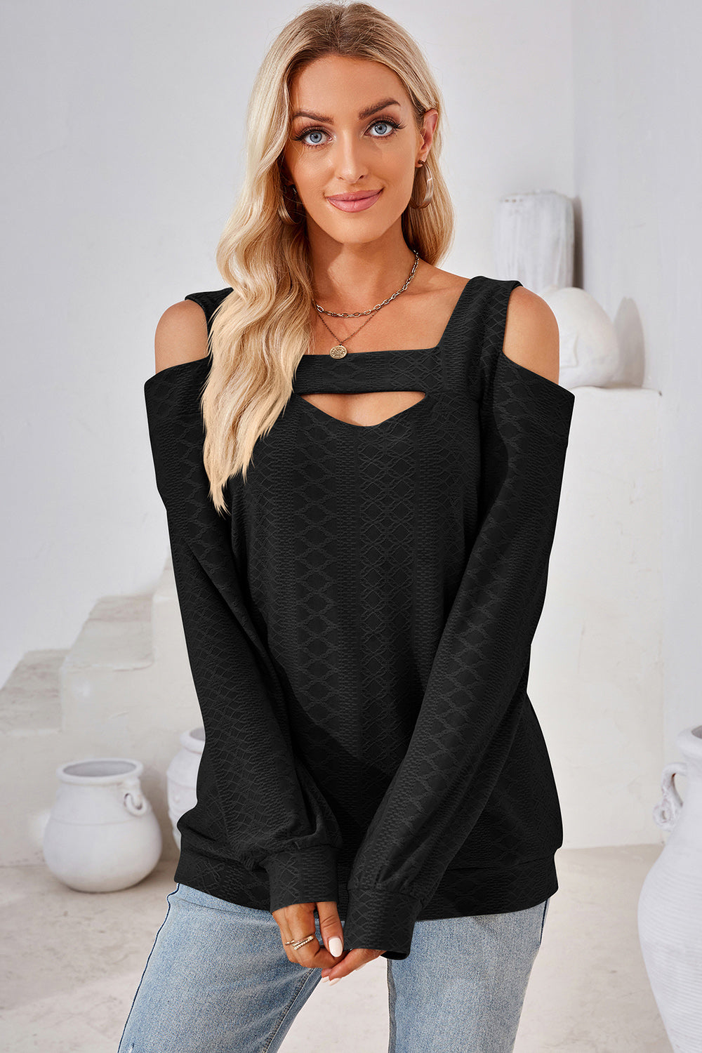 T-Shirt mit Cut-Out, eckigem Ausschnitt und Cold-Shoulder-Design