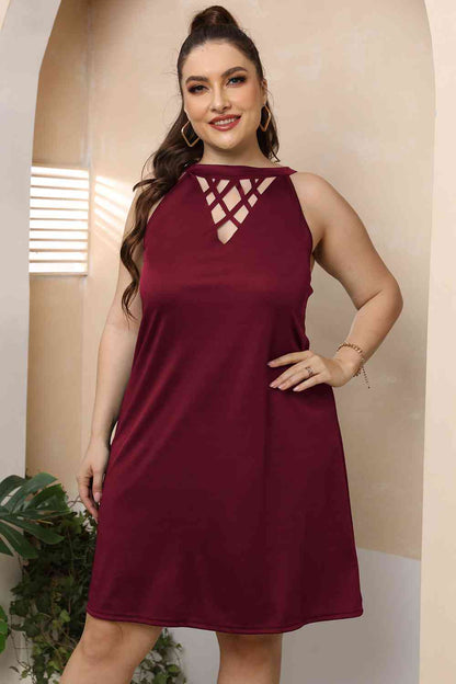 Plus Size Kleid mit Rundhalsausschnitt und Cut-Outs