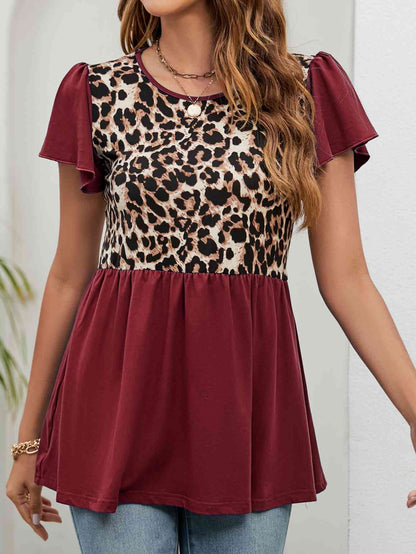 Babydoll-Bluse mit Leopardenmuster, Rundhalsausschnitt und Flatterärmeln