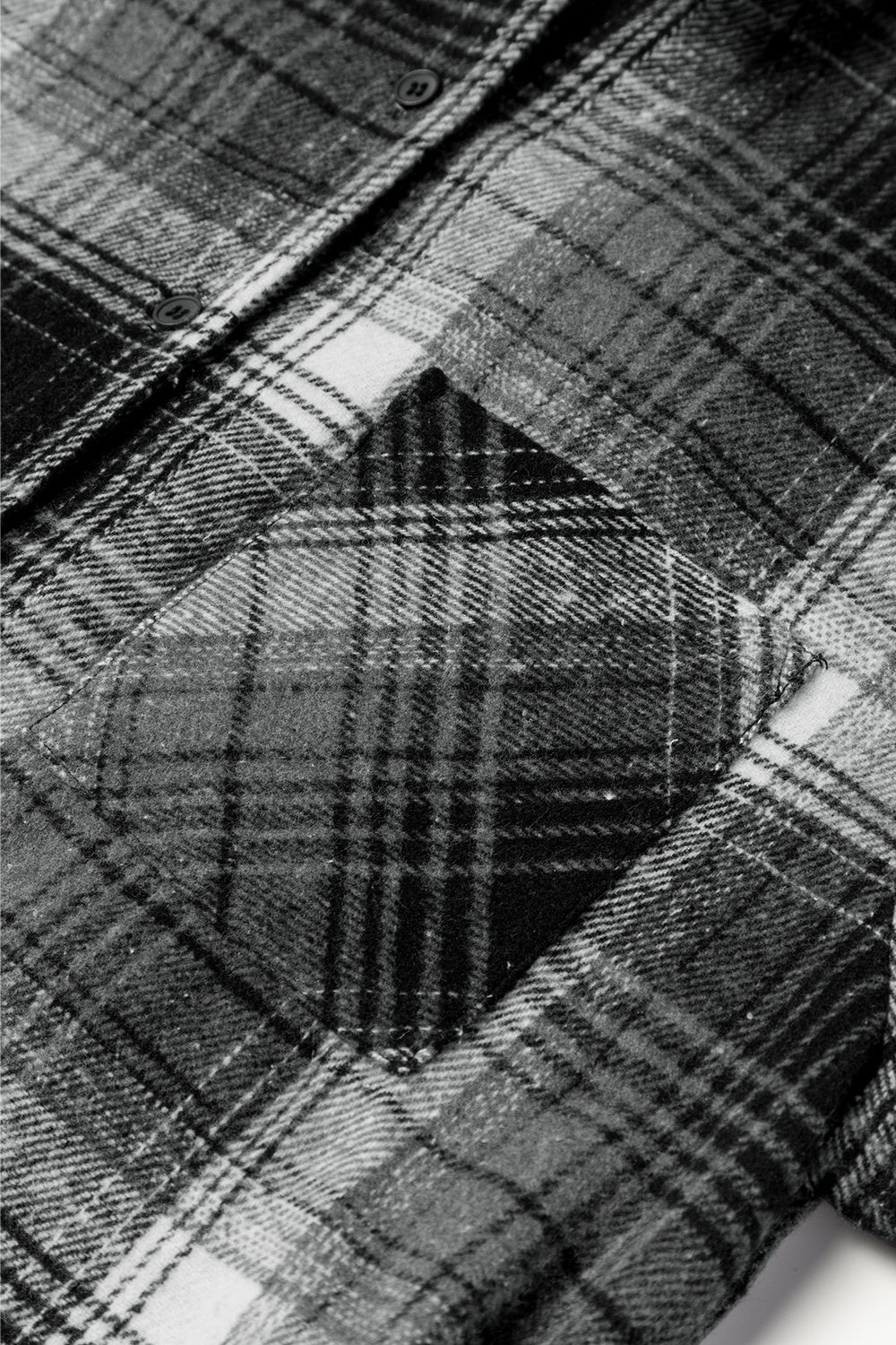 Camisa de manga larga con botones a cuadros y bolsillos