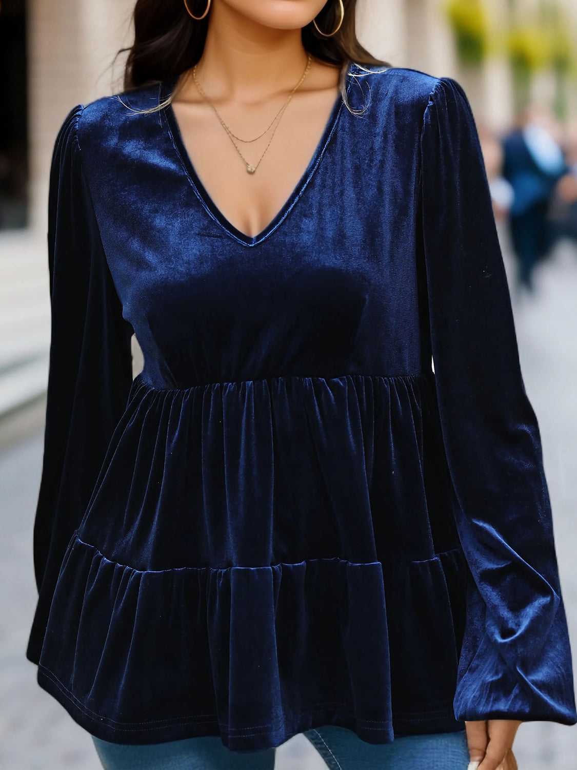 Bluse mit V-Ausschnitt, Ballonärmeln und Schößchen