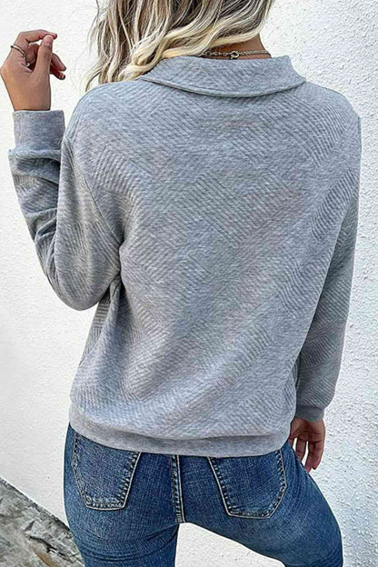 Sweatshirt mit kontrastierendem Rippenmuster und Vierteldruckknopf