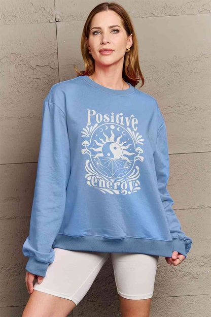 Simply Love Sweatshirt mit Grafik „POSITIVE ENERGY“ in voller Größe