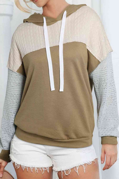 Sweatshirt mit Kordelzug und Spleißen