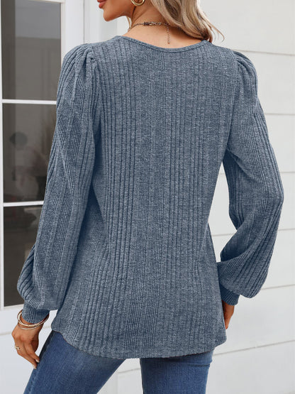 Blusa de manga larga con cuello cuadrado