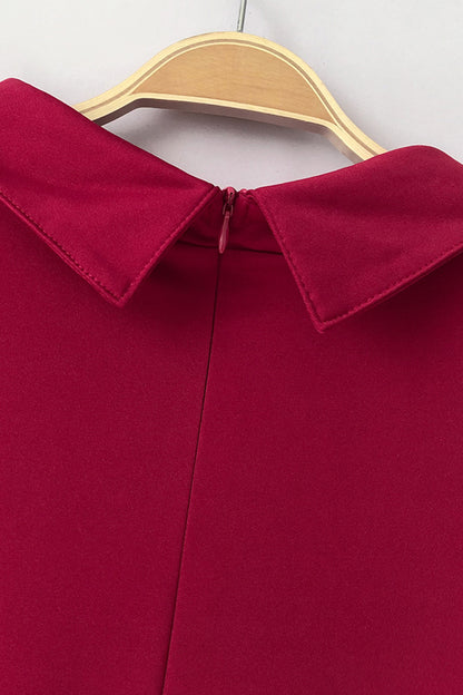 Jumpsuit mit Stehkragen, Bindegürtel und halblangen Ärmeln