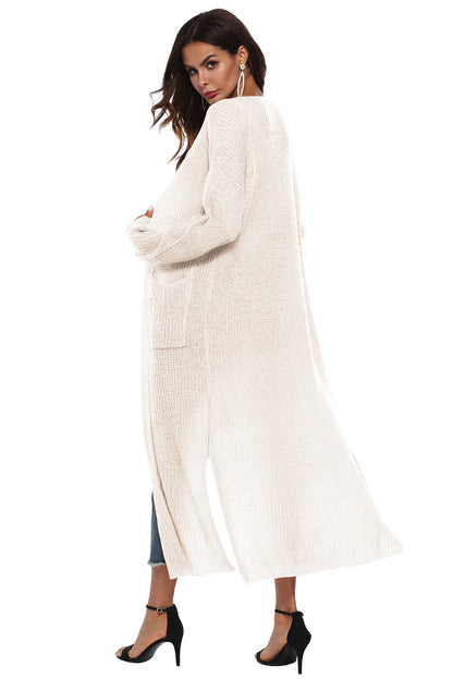 Langärmlige Strickjacke mit offener Vorderseite und Knöpfen