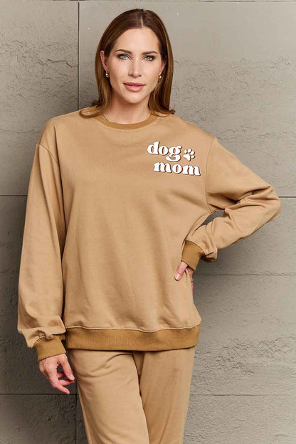 Simply Love – Simply Love – Sweatshirt in voller Größe mit Rundhalsausschnitt und überschnittenen Schultern und „DOG MOM“-Grafik