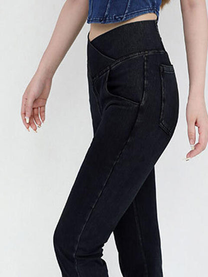 Bootcut-Jeans mit breitem Bund und Taschen
