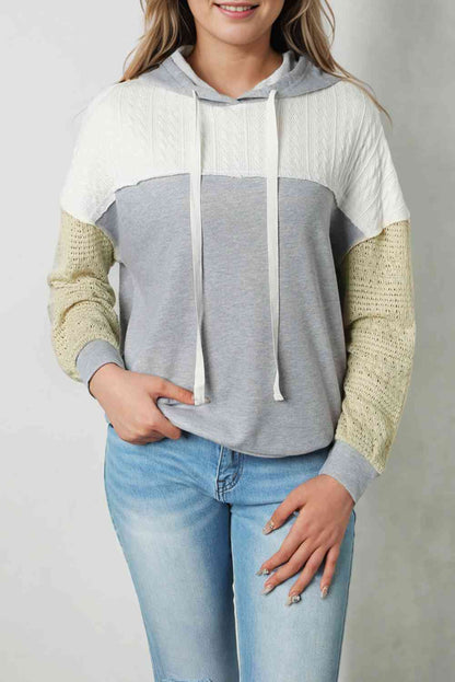 Sweatshirt mit Kordelzug und Spleißen