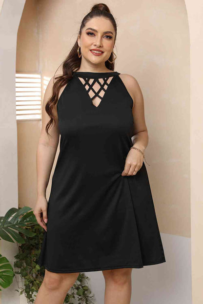 Plus Size Kleid mit Rundhalsausschnitt und Cut-Outs
