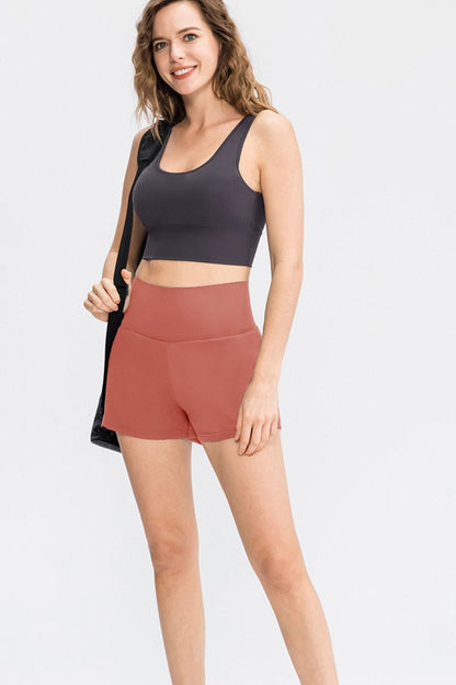 Sportshorts mit breitem Bund und Taschen