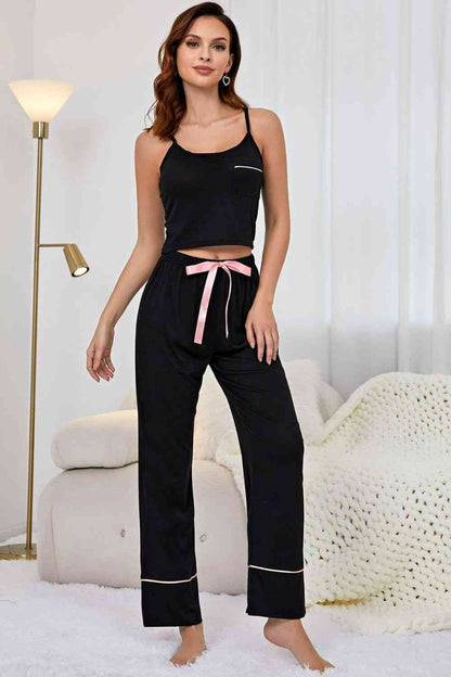 Loungewear-Set mit kurzem Camisole und Hose mit Kontrastbesatz
