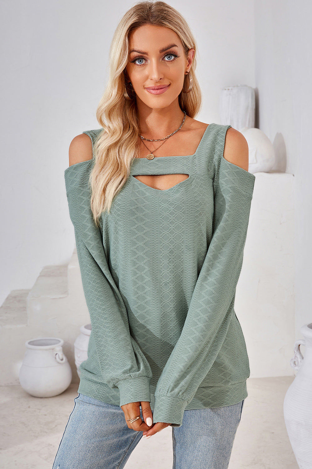 T-Shirt mit Cut-Out, eckigem Ausschnitt und Cold-Shoulder-Design