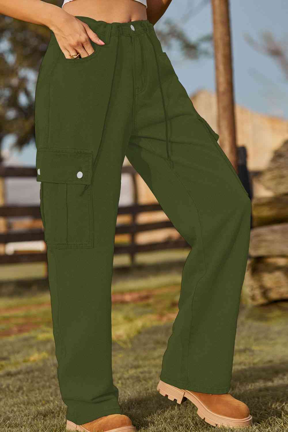 Loose Fit Jeans mit Kordelzug und Tasche