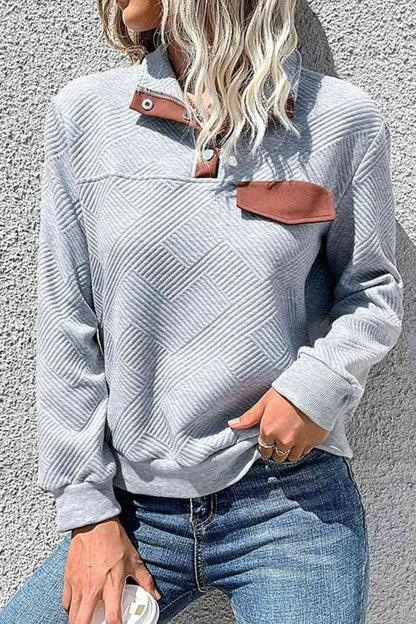 Sweatshirt mit kontrastierendem Rippenmuster und Vierteldruckknopf
