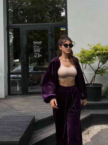 Set aus Jacke und Hose mit Kapuze