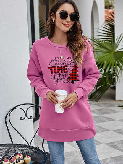 Sweatshirt mit überschnittener Schulter und Weihnachtsbaum Grafik