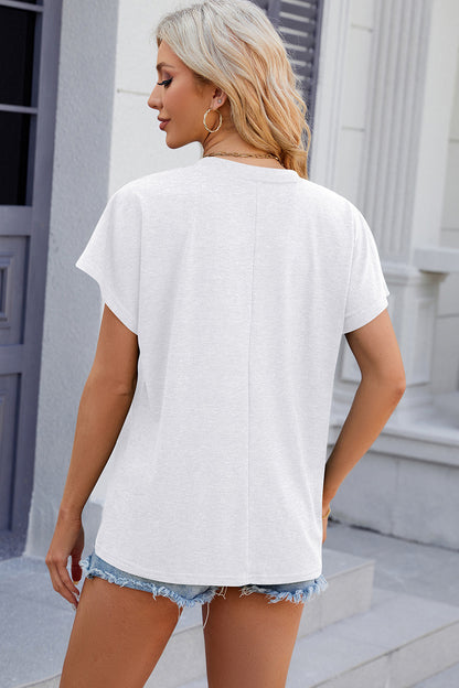 Kurzärmliges T-Shirt mit V-Ausschnitt