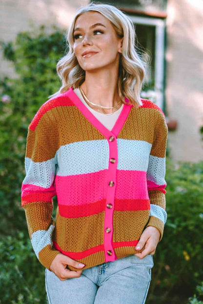 Gestreifter Cardigan mit V-Ausschnitt und Knopfleiste