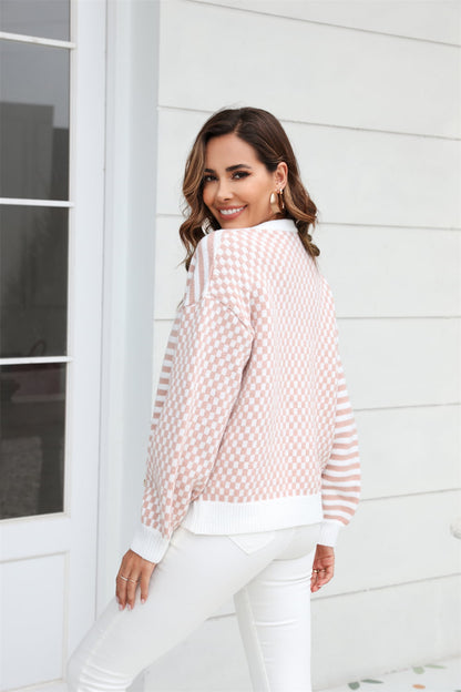 Button-Down-Cardigan mit Streifen- und Karomuster im Kontrast